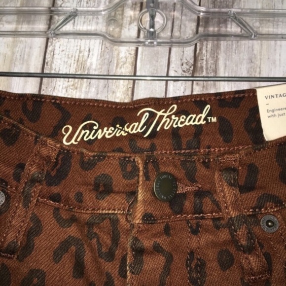 Universal Thread Vintage Stretch Leopard Straight Leg Pants - Picture 5 of 7